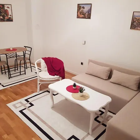 Apartman Bulevar Apartment